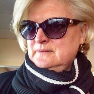 Meet your Posher, Annette